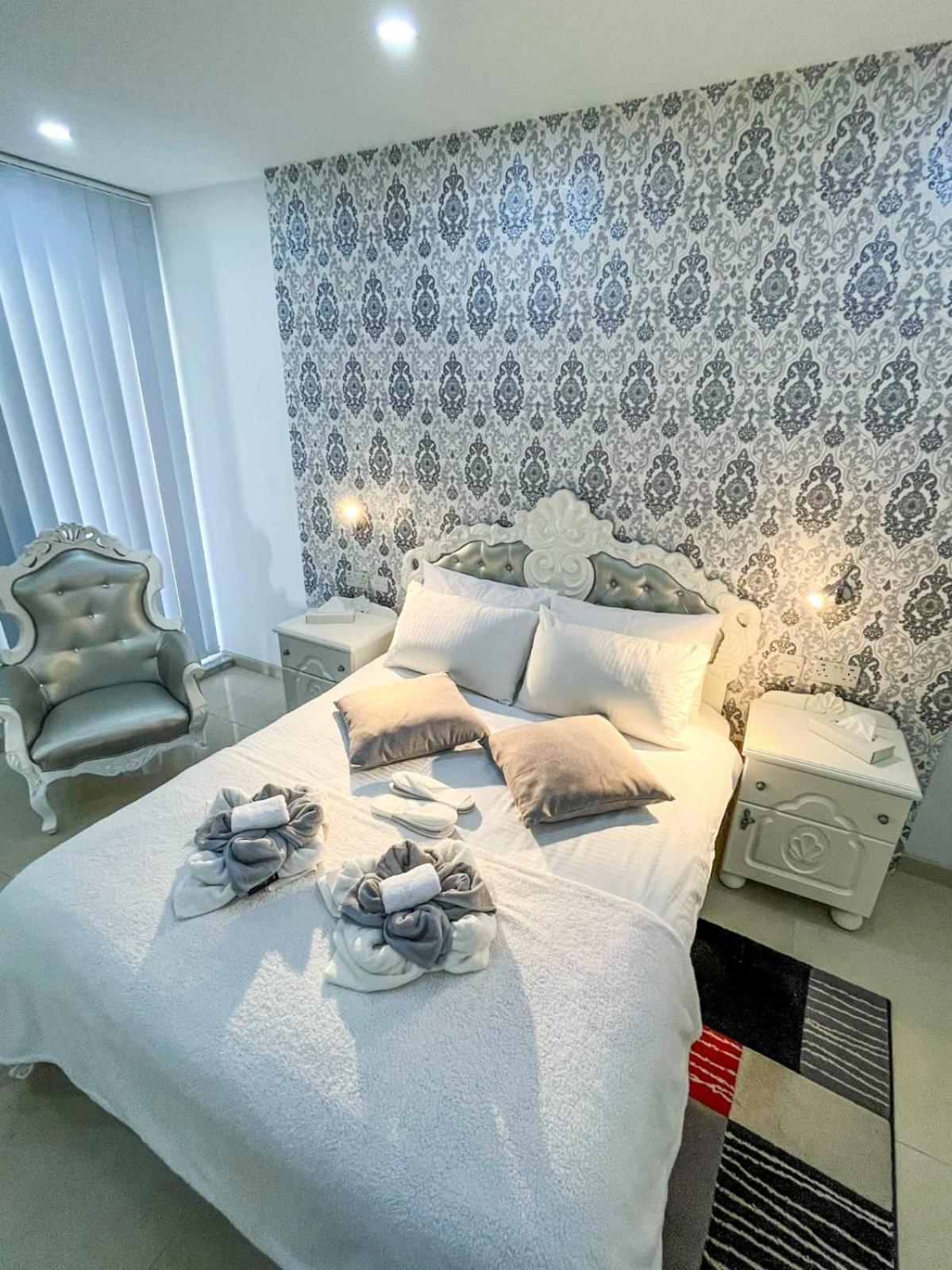 Apartament In Ta' Xbiex 3Br- 3 Min Yatch Marina Msida Esterno foto