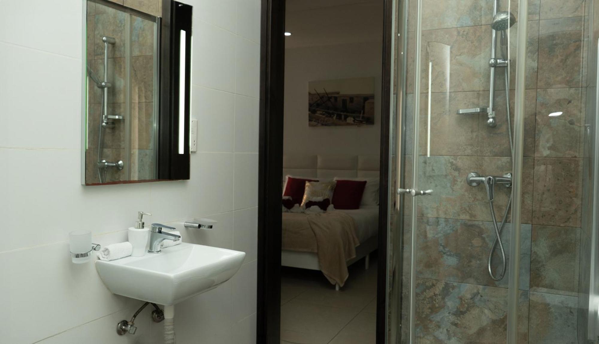 Apartament In Ta' Xbiex 3Br- 3 Min Yatch Marina Msida Esterno foto