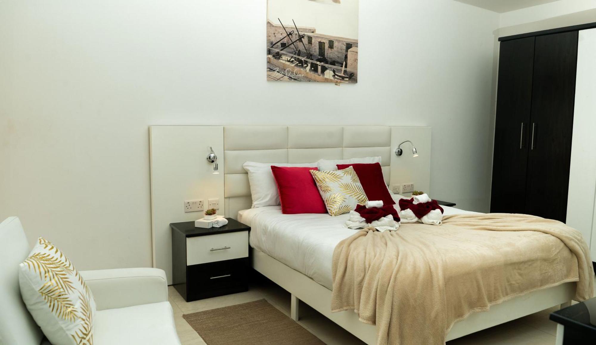 Apartament In Ta' Xbiex 3Br- 3 Min Yatch Marina Msida Esterno foto